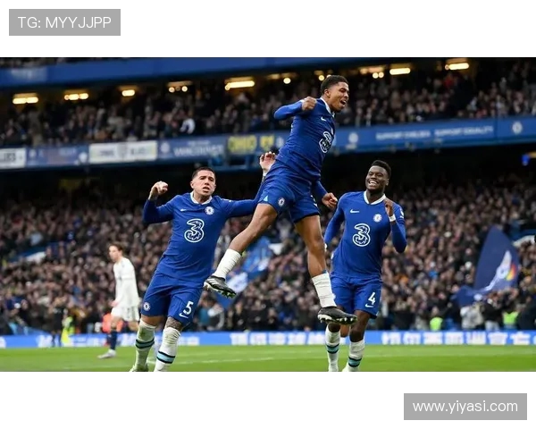 利兹联四球全来自定位球创佳绩 2界外球1角球1任意球精准制胜