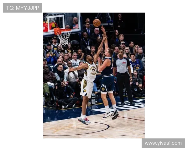 约基奇前三节13投10中狂砍32分14篮板13助攻2盖帽大爆发